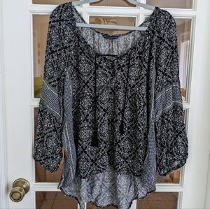 Women's Large American Eagle Boho Black White Blouse with Tassel Detail
